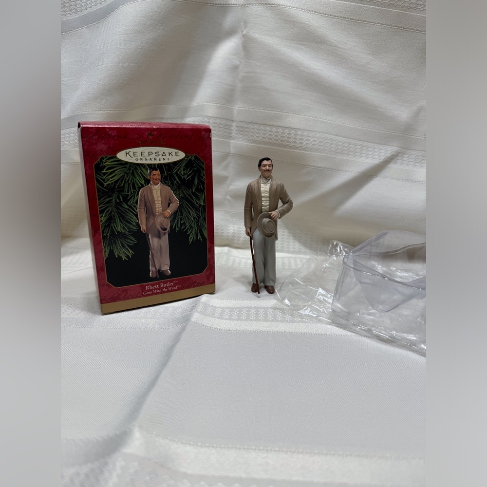 1999 Rhett Butler Hallmark Gone with the Wind ornament